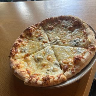 Pizza Quatro Formaggi