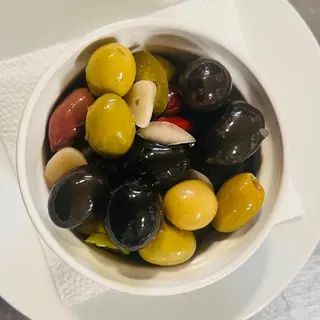 Măsline marinate