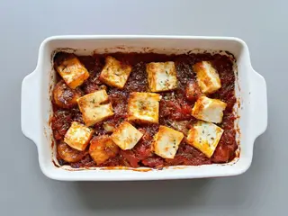 Creveti saganaki