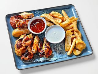 Aripioare in tigaie cu bere (12buc)