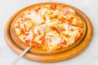 Pizza cu Sunca