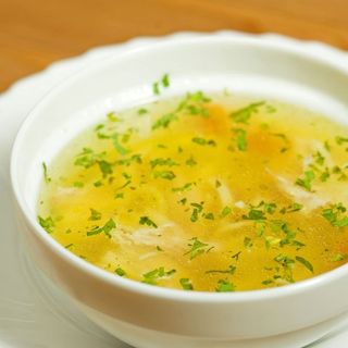 Supa de pui cu galuste/chifla