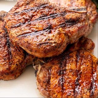 Ceafa de porc la gratar