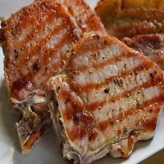 Cotlet de porc la gratar