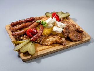 Platou țărănesc