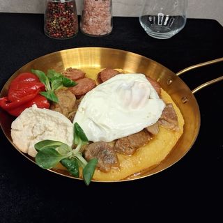 Tochitură moldovenească