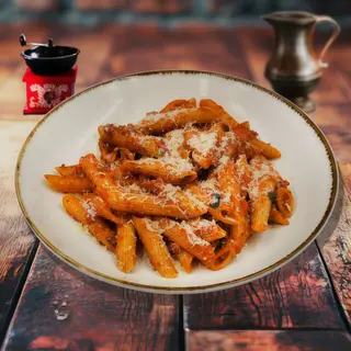 PENNE BOLOGNESE