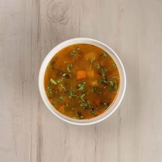 Ciorba taraneasca de pui