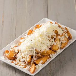 Cartofi wedges cu mozzarella