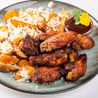 Aripioare crocante in sos Barbeque