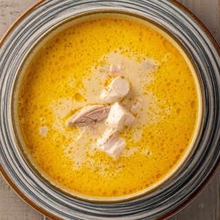 Ciorbă radauteana de pui