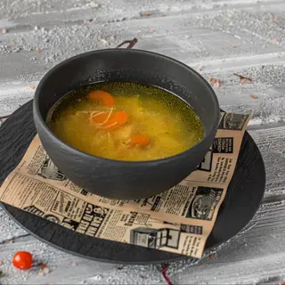 Supa de pui cu taitei (meniu copii)