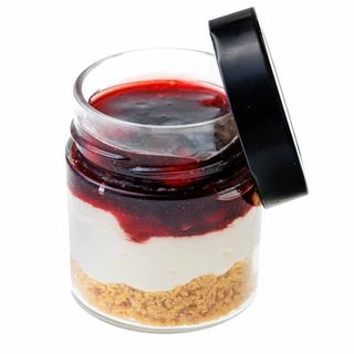 Prăjitură Cheesecake cu cireșe atomic