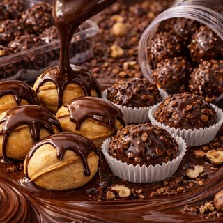 NUCILE DE ODINIOARĂ – EDIȚIE PREMIUM (GIANDUIA & ALUNE)