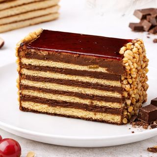 Prăjitura Doboș – eleganță clasică într-un desert legendar