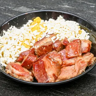 Carne la garnita