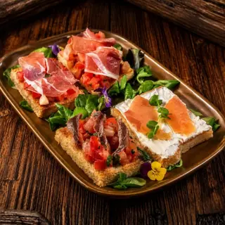 Bruschete mixte
