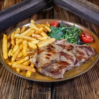 Ceafă de porc  la grătar