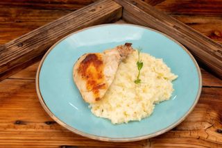 Piept de pui la gratar