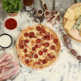 Pizza Carnivore 1+1 Ø32 cm