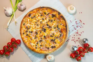 Pizza Monica