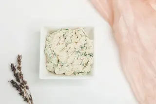 Cremă de tofu cu mărar, vegană, fără gluten