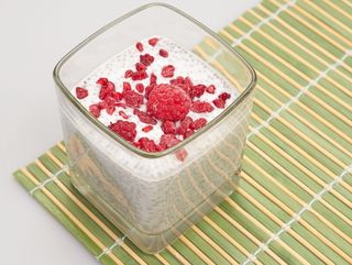 Budincă Chia cu fructe padure - raw - 150 g