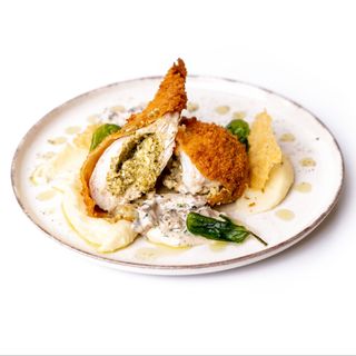 Piept de pui cu feta și pesto