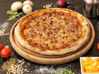 Pizza Tonno e Cipolla