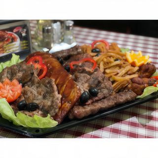 Platoul regilor (pentru 12 - 14 persoane)