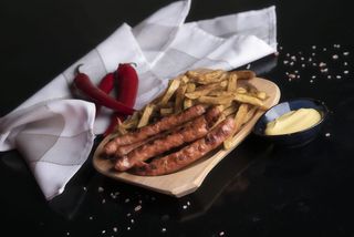 Meniu carnacior cu cascaval