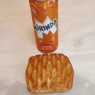 Pernuta cu cascaval + mirinda doza