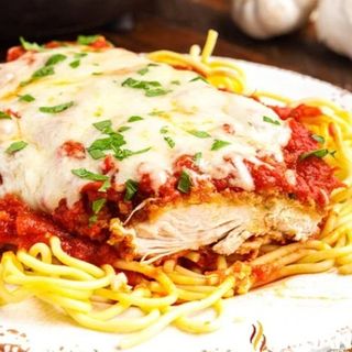 Pui pane gratinat cu mozzarella