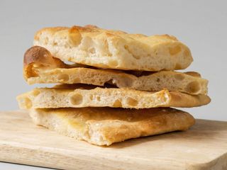 Foccacia cu usturoi și oregano