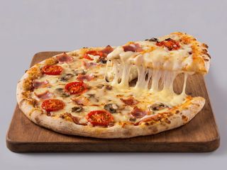 Pinsa Quattro Formaggi