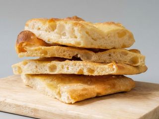 Focaccia cu usturoi