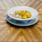 Pui picant și orez sălbatic