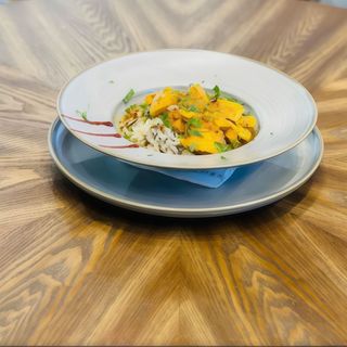 Pui picant și orez sălbatic