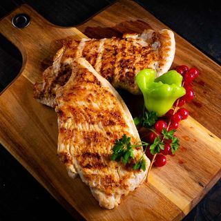 Piept de curcan la gratar