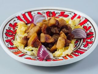 Jumari crocante de porc cu ceapa de apa 250g