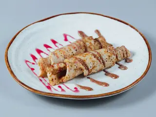 Clatite cu dulceata de visine sau afine 
