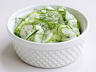 Salata de castraveti cu marar