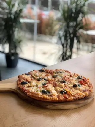 Pizza cu ton Ø 30cm