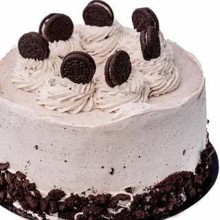 Tort cu biscuiți decor