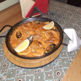Paella Gambas&Calamares&Mejillones-timp preparare 35 min !