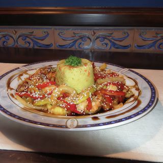 Degetele de vitel cu legume fripte in wok