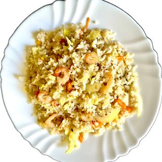 76.Orez prajit cu creveti si ou