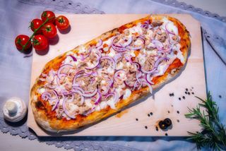 Pinsa Tonno Cipolla