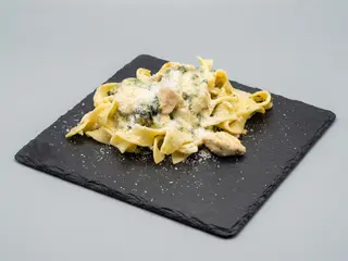Penne cu pui la cuptor