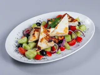 Salata Halumi